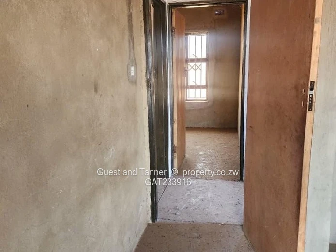 3 Bedroom Cottage for Sale in Norton Damafalls Zimbabwe