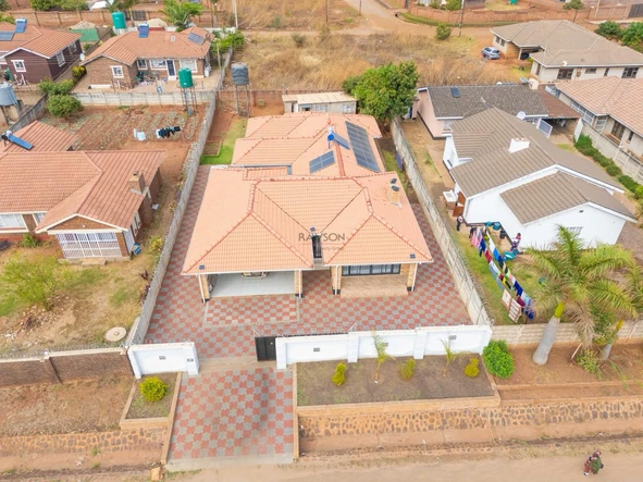 5 Bedroom House