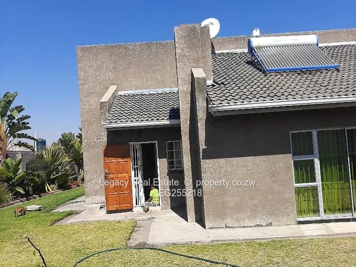 Chadcombe 4BR House for Rent — 2000m² with Borehole (Sole Mandate)