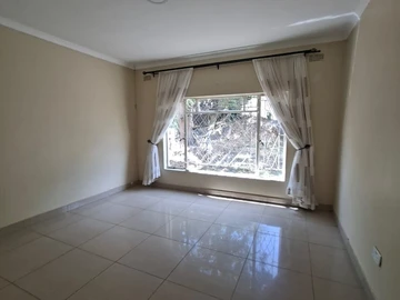 6 Bedroom Flat & Apartment