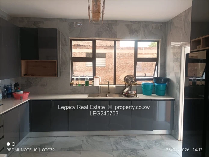 Elegant Cluster Home For Sale In Borrowdale Quinnington