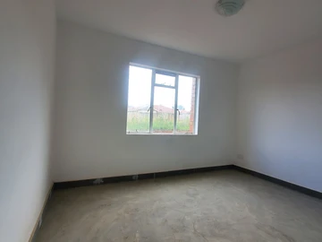 2 Bedroom Flat & Apartment