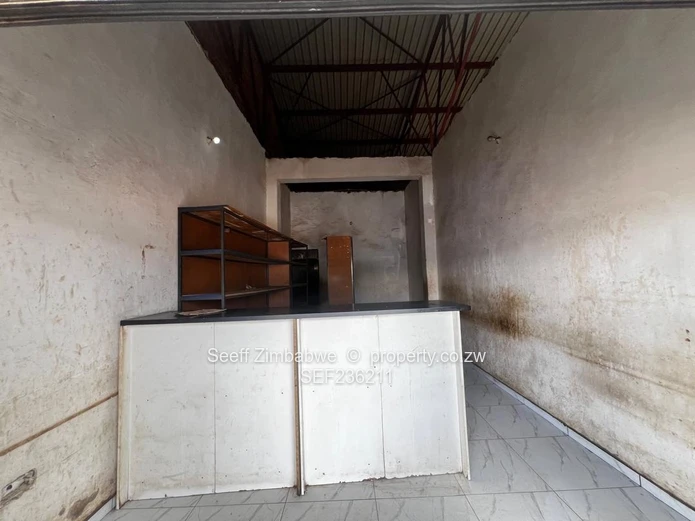 Spacious Shop to Let