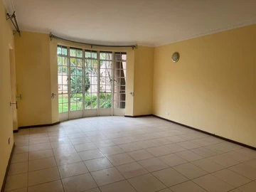 3 Bedroom Garden Flat