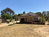 Recently Renovated 3 bedroomed house