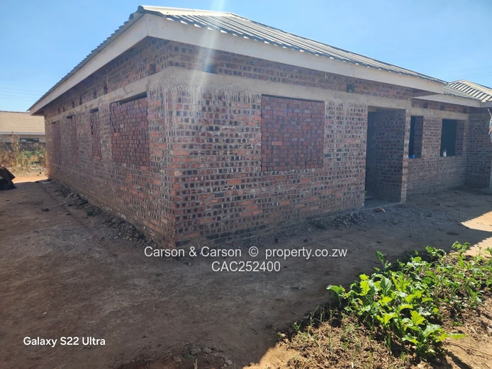 Fairview Ruwa: 4-Bed Unfinished Brick Home on Main Rd