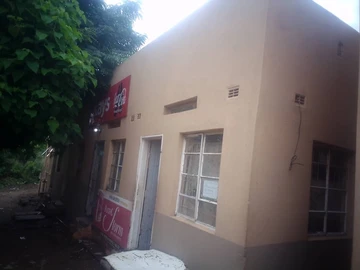 Commercial Complex for Sale – Nyamhunga Township, Kariba