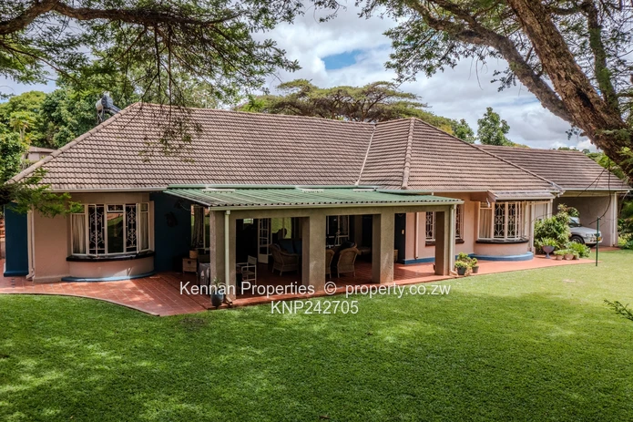 Tranquil Home, Prolific Borehole and Excellent Power! (Sole Mandate)