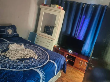 3 Bedroom Flat & Apartment