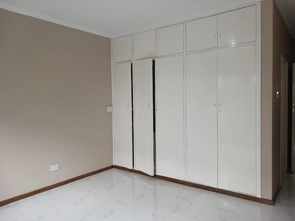 3 Bedroom Garden Flat