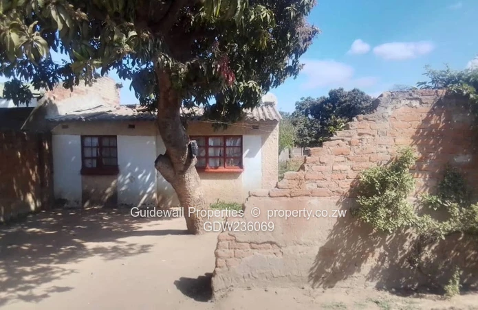 5 roomed house for sale in Highfield