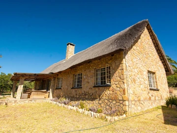 Hotel & Lodge