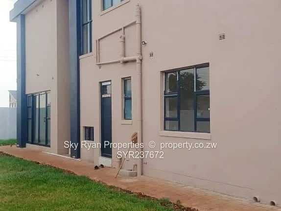 Borrowdale Nyeredzi Ridge Double Storey For Sale