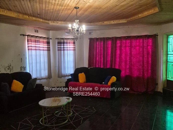 3 Bedroom House in Mahatshula North For Sale