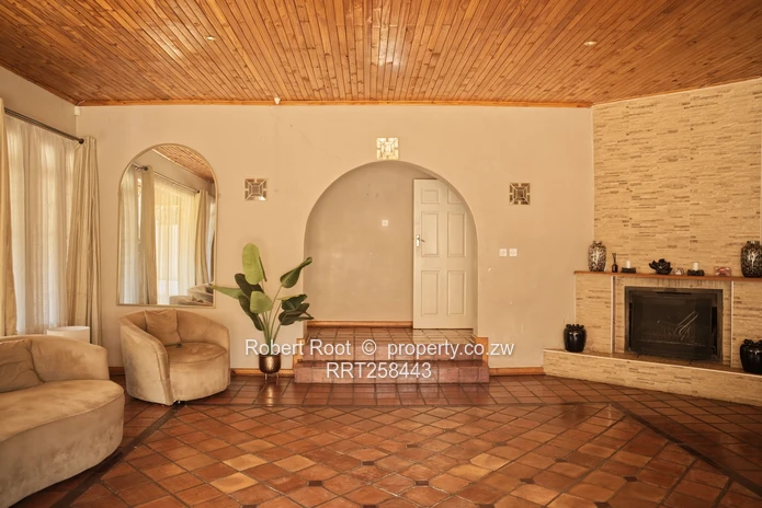 Spacious 5-Bed Westgate Home with Borehole & Large Bedrooms