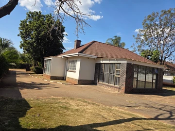 Modern Eastlea Office or Home