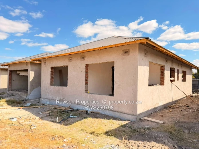 Newly Built-4 Bedroom Clusters For Sale