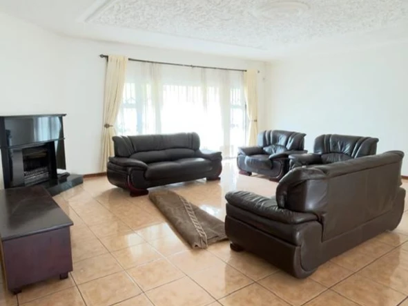 7 Bedroom House