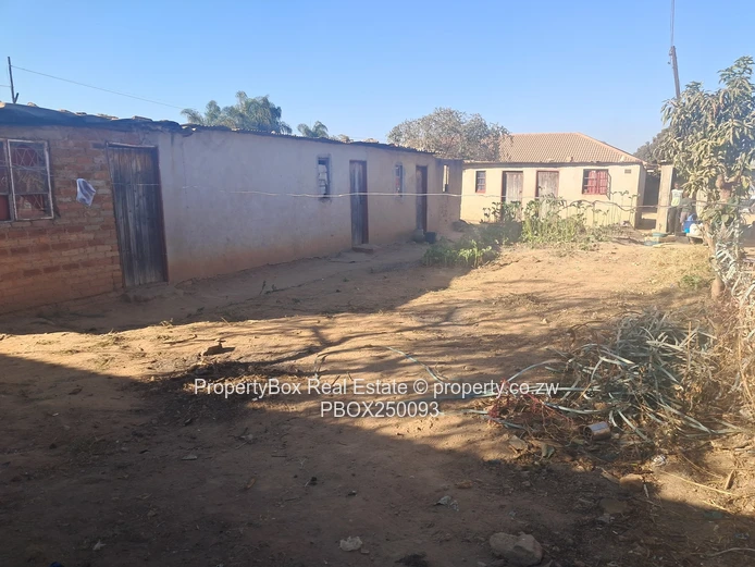 Damofalls Phase 2 stand for sale near PaMusasa Shops!