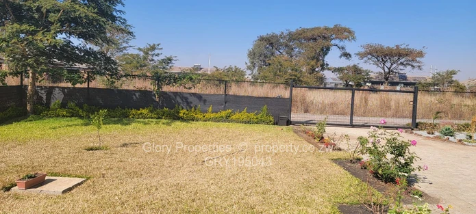 Beautiful Modern Fairview  House To Let
