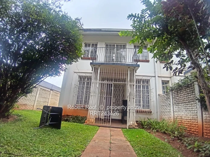 2 Bed Garden Flat in the Avenues