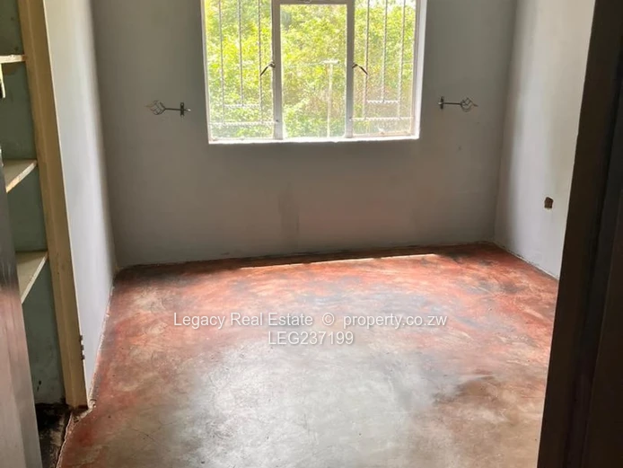 Value-For-Money 3-Bedroom Flat in Prospect,Down -Floor  Flat  in a Convinient Prospect Location