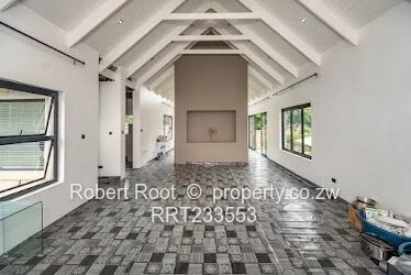 Stunning Home in Prestigious Neighboorhood