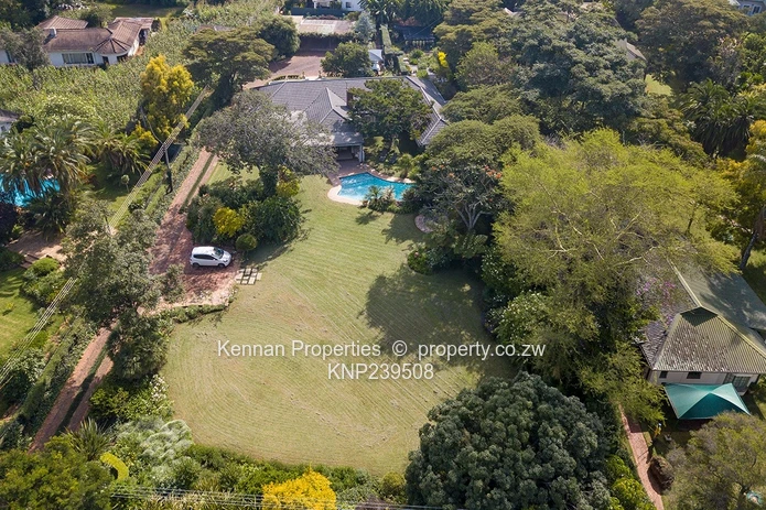 Stunning Home In Great Location.  Offer over $950 000