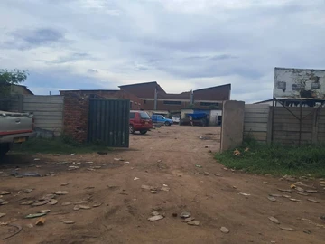 Commercial & Industrial Land