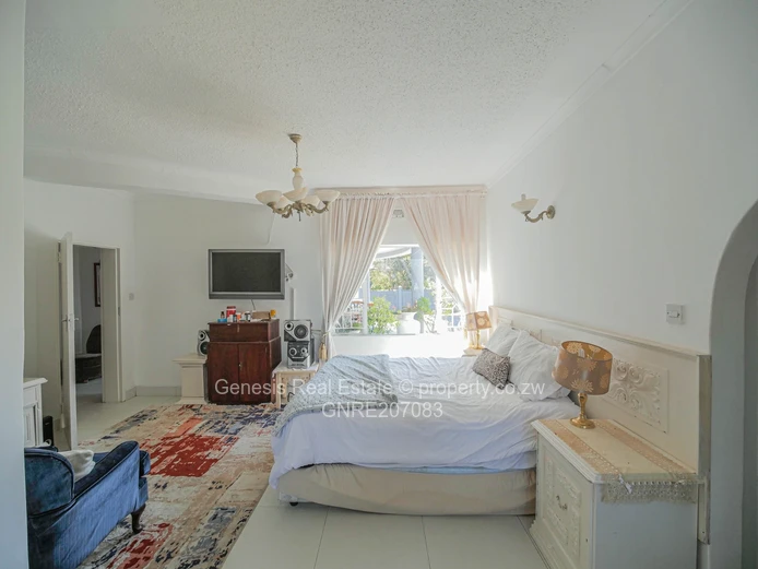 5 Bedroom House For Sale | Helensvale