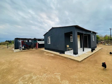 6 Bedroom House