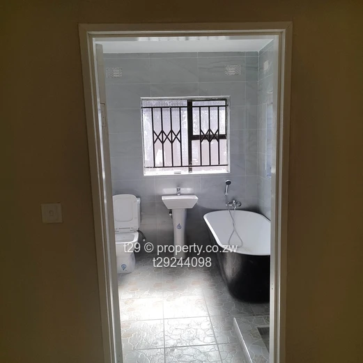 Mabvazuva Estate house for sale