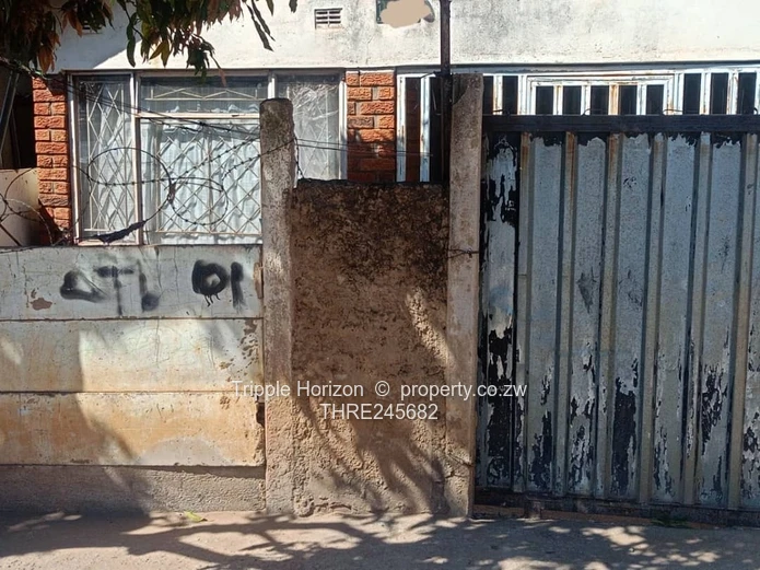 Kuwadzana Extension house, Secure Gate