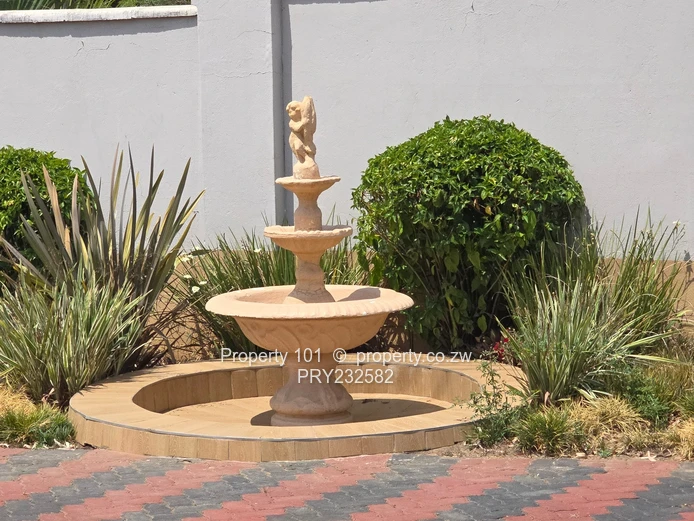 To Rent ~The Grange 5 bedrooms House (furnished @$3000)