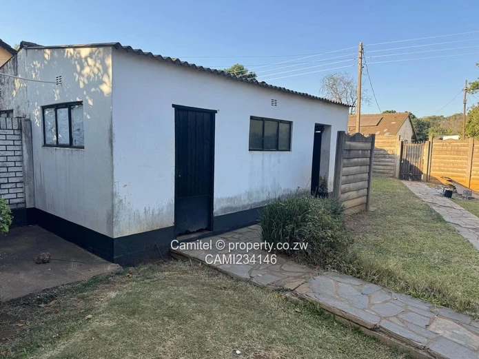 Mabelreign sitting on 925sqm with clean title deed 