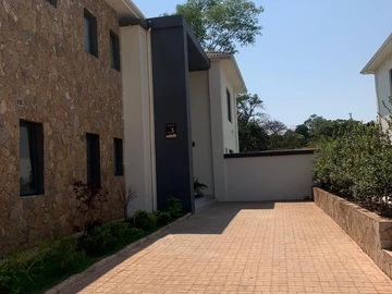 5 Bedroom Townhouse Complex