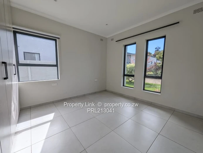 Upmarket 3 Bed Townhouse For Sale In Greendale