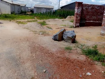 Stands & Residential Land