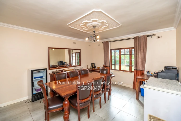 Spacious 4 Bedroom Family Home in Knowe Norton