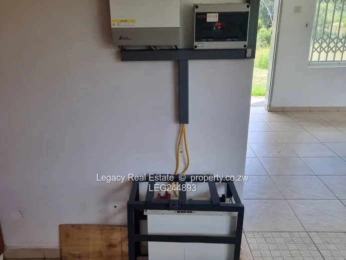 Private & Secure Cottage For Rent In Helensvale