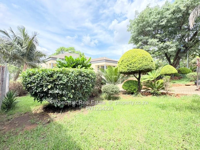Neat Modern Double-Storey Family Home!!!