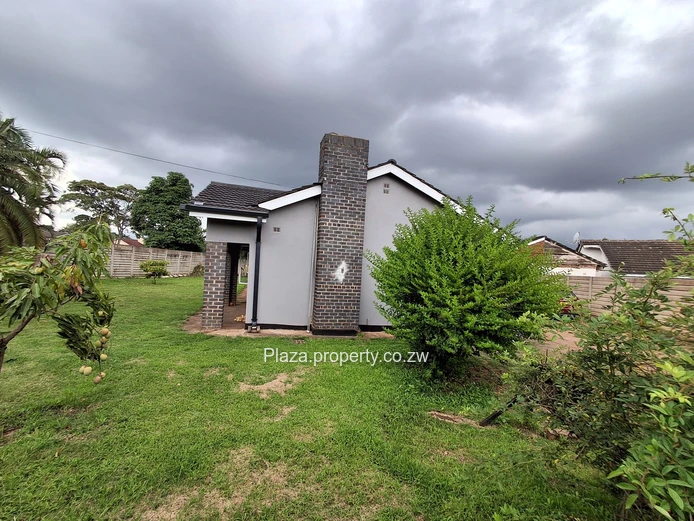 Strategically Located 4-Bedroom Family Home with Cottage – Sunridge, Harare Drive Frontage