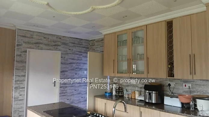 Solid neat family home!!!