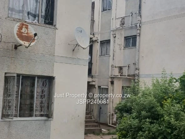 2 Bed Glen Norah A Flats; To Rent