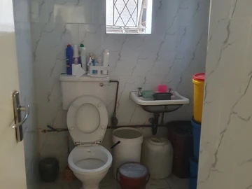 2 Bedroom Flat & Apartment