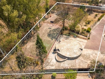 Stands & Residential Land
