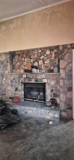 4bedroomed house with a 2 bedroom cottage on an 10000square meter stand in Nyanga for salev (Sole Mandate)
