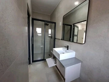 3 Bedroom Garden Flat