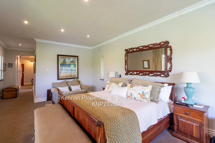 Stunning Home In Great Location.  Offer over $950 000