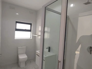 3 Bedroom Garden Flat